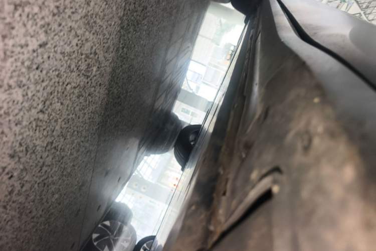 Used Volkswagen ID.4 X 2024 Pure & Smart Edition Right Side Sill