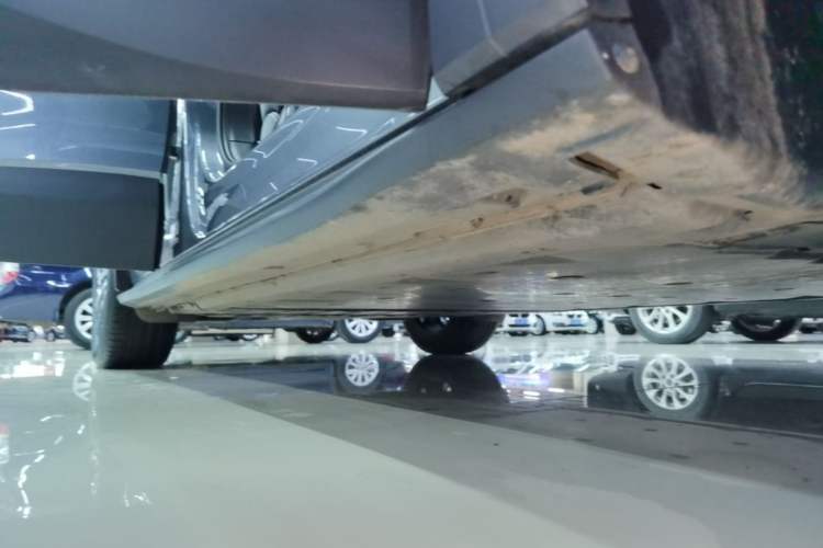 Used Volkswagen ID.4 X 2024 Pure & Smart Edition Right Side Sill