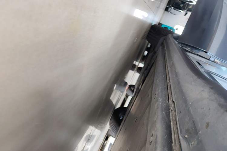 Used Volkswagen ID.4 X 2024 Pure & Smart Edition Right Side Sill