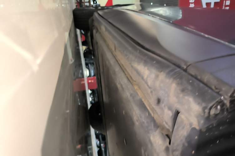 Used Volkswagen ID.4 X 2024 Pure & Smart Edition Right Side Sill