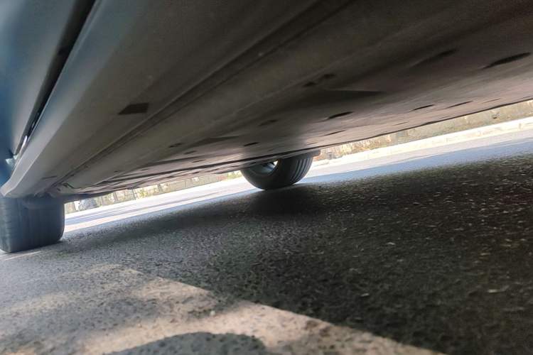 Used Volkswagen ID.4 X 2024 Pure & Smart Edition Right Side Sill
