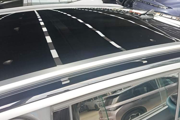 Used Volkswagen ID.4 X 2024 Pure & Smart Edition Roof