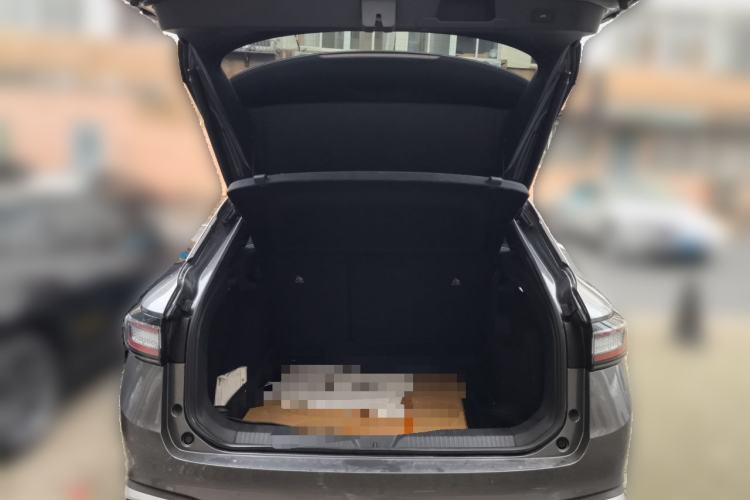Used Volkswagen ID.4 X 2024 Pure & Smart Edition Trunk
