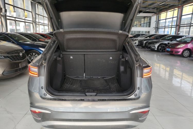 Used Volkswagen ID.4 X 2024 Pure & Smart Edition Trunk