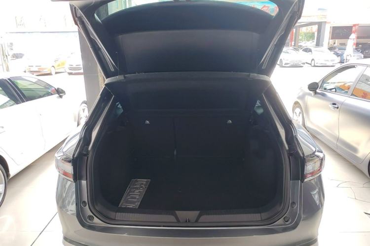 Used Volkswagen ID.4 X 2024 Pure & Smart Edition Trunk