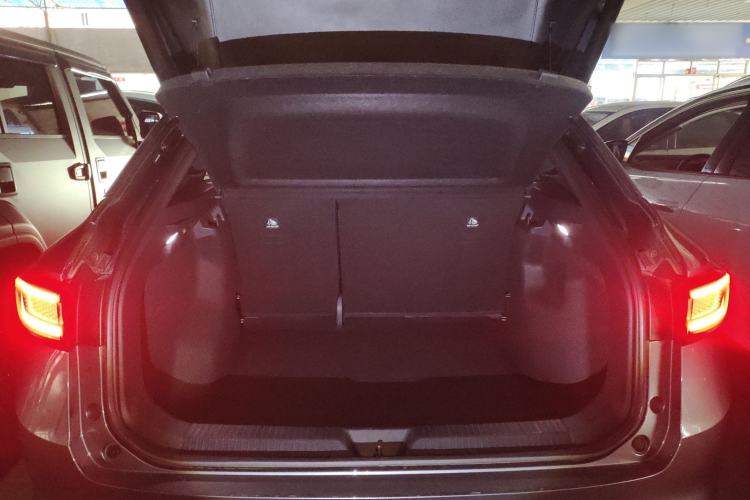 Used Volkswagen ID.4 X 2024 Pure & Smart Edition Trunk