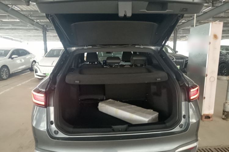 Used Volkswagen ID.4 X 2024 Pure & Smart Edition Trunk