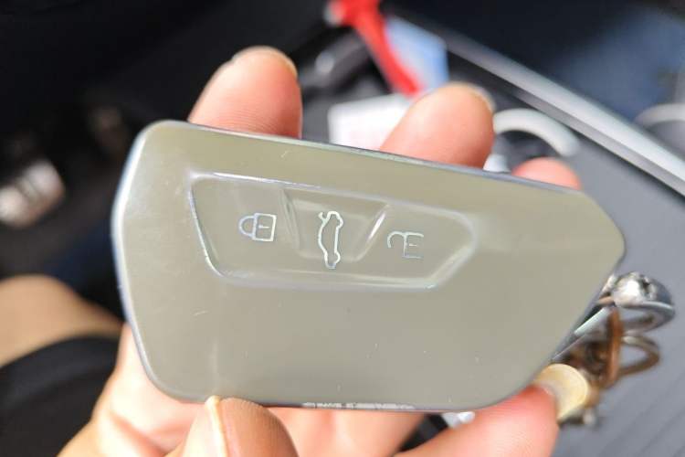Used Volkswagen ID.4 X 2024 Pure & Smart Edition Vehicle Key