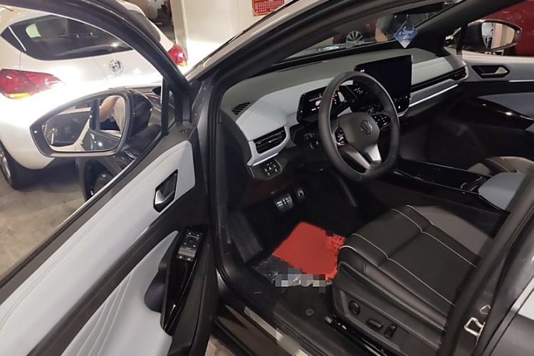 Used Volkswagen ID.4 X 2024 Pure & Smart Edition Interior 6
