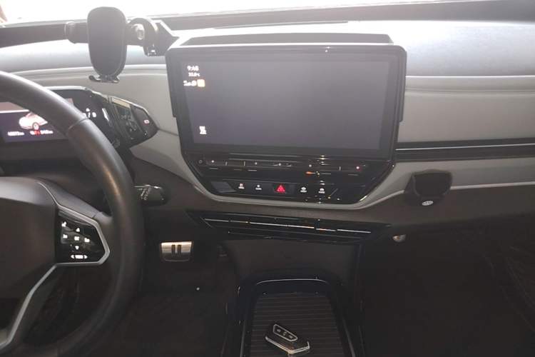 Used Volkswagen ID.4 X 2024 Pure & Smart Edition Audio And AC Panel