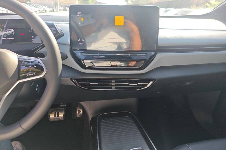 Used Volkswagen ID.4 X 2024 Pure & Smart Edition Audio And AC Panel