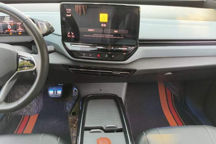 Used Volkswagen ID.4 X 2024 Pure & Smart Edition Audio And AC Panel