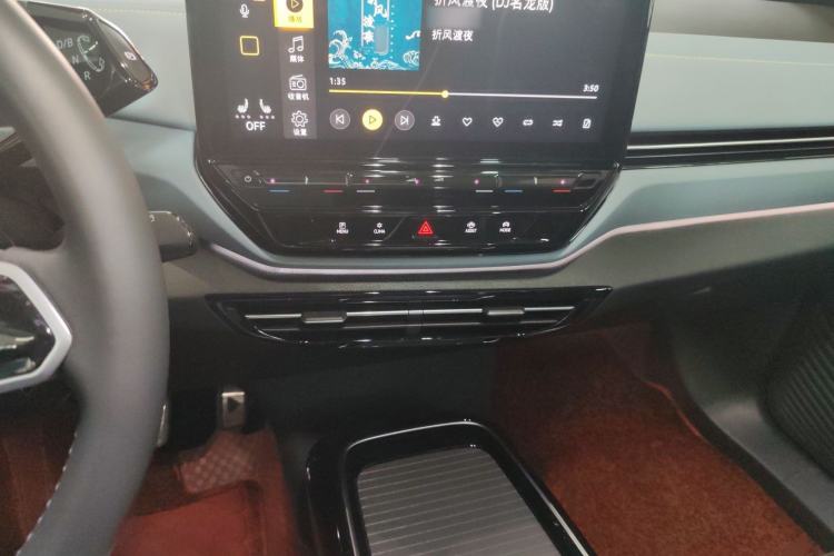 Used Volkswagen ID.4 X 2024 Pure & Smart Edition Audio And AC Panel