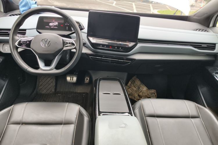 Used Volkswagen ID.4 X 2024 Pure & Smart Edition Center Console