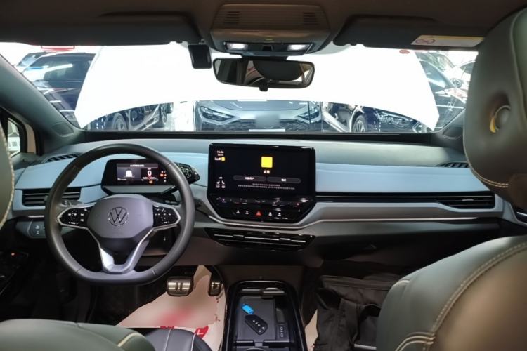 Used Volkswagen ID.4 X 2024 Pure & Smart Edition Center Console
