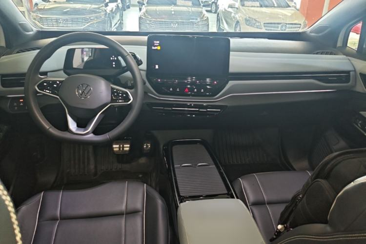 Used Volkswagen ID.4 X 2024 Pure & Smart Edition Center Console
