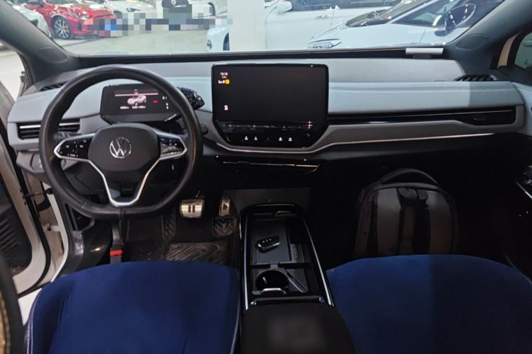 Used Volkswagen ID.4 X 2024 Pure & Smart Edition Center Console