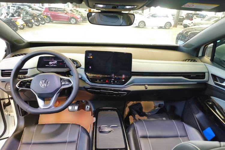Used Volkswagen ID.4 X 2024 Pure & Smart Edition Center Console