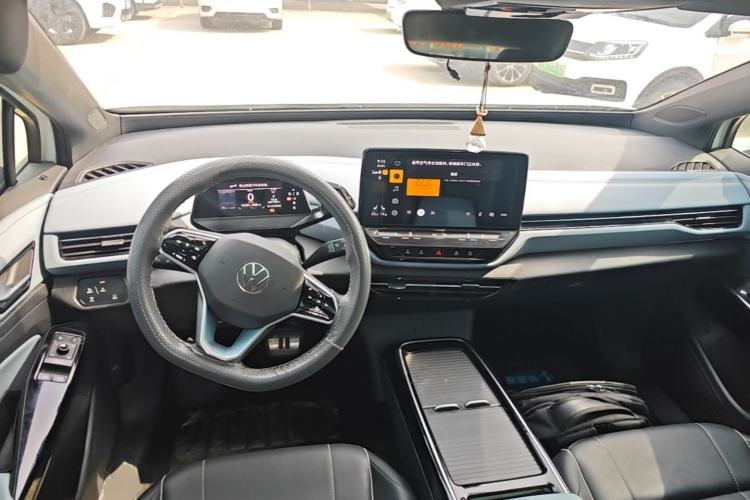 Used Volkswagen ID.4 X 2024 Pure & Smart Edition Center Console