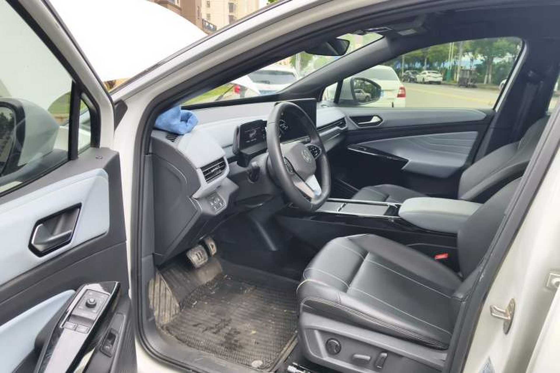 Used Volkswagen ID.4 X 2024 Pure & Smart Edition Driver Seat