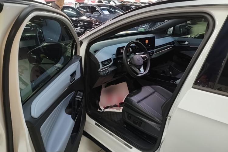 Used Volkswagen ID.4 X 2024 Pure & Smart Edition Driver Seat