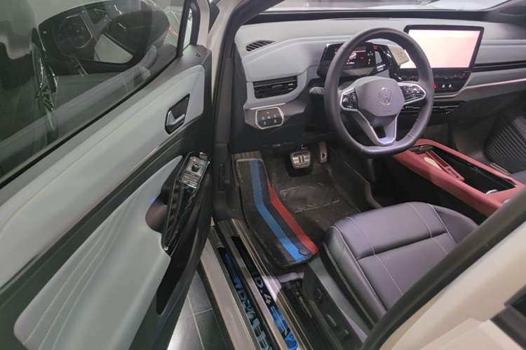 Used Volkswagen ID.4 X 2024 Pure & Smart Edition Driver Seat