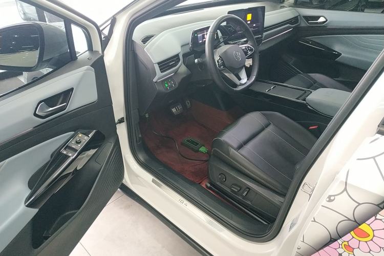 Used Volkswagen ID.4 X 2024 Pure & Smart Edition Driver Seat