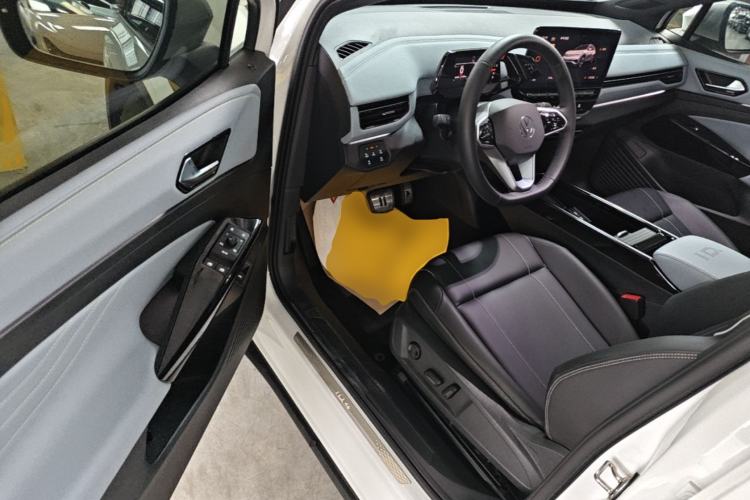Used Volkswagen ID.4 X 2024 Pure & Smart Edition Driver Seat