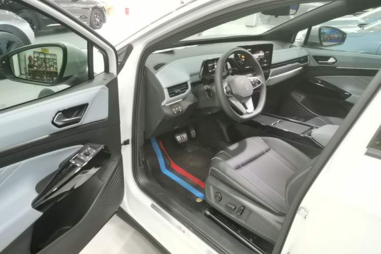 Used Volkswagen ID.4 X 2024 Pure & Smart Edition Driver Seat