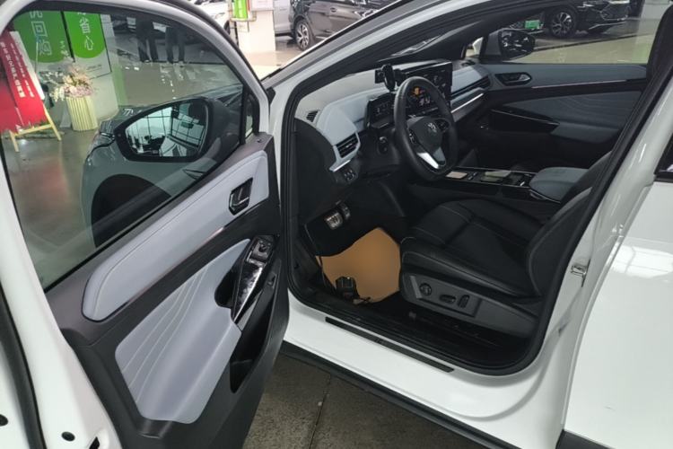 Used Volkswagen ID.4 X 2024 Pure & Smart Edition Driver Seat
