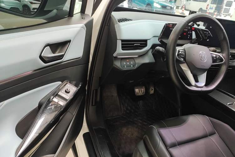Used Volkswagen ID.4 X 2024 Pure & Smart Edition Driver Seat