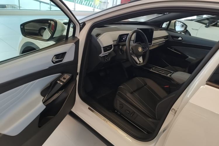 Used Volkswagen ID.4 X 2024 Pure & Smart Edition Driver Seat