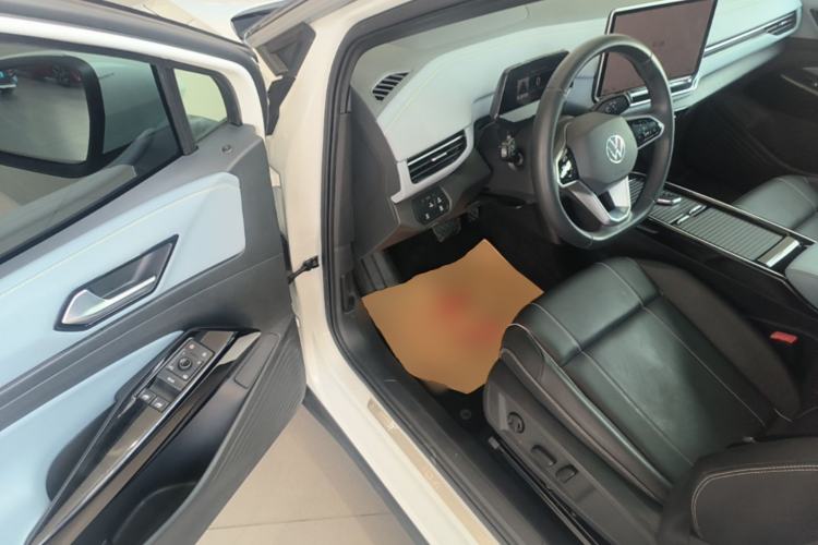 Used Volkswagen ID.4 X 2024 Pure & Smart Edition Driver Seat