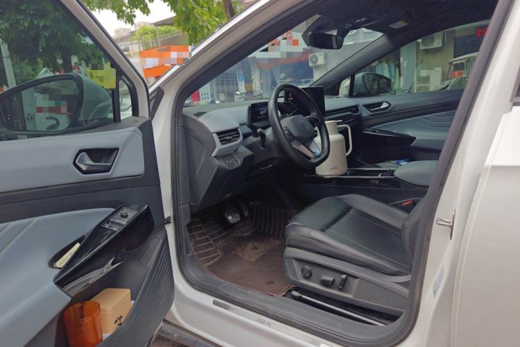Used Volkswagen ID.4 X 2024 Pure & Smart Edition Driver Seat