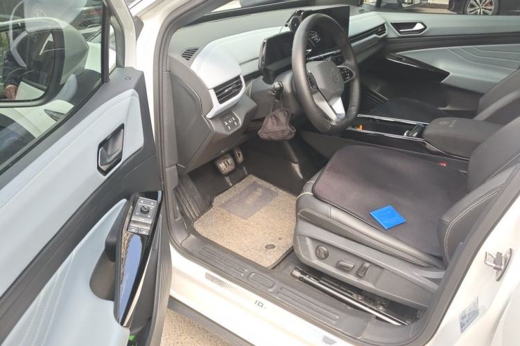 Used Volkswagen ID.4 X 2024 Pure & Smart Edition Driver Seat