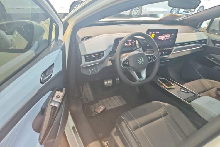 Used Volkswagen ID.4 X 2024 Pure & Smart Edition Driver Seat