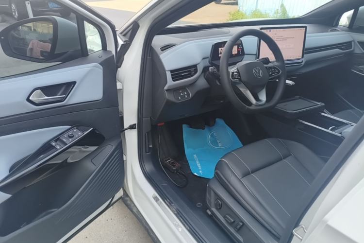 Used Volkswagen ID.4 X 2024 Pure & Smart Edition Driver Seat