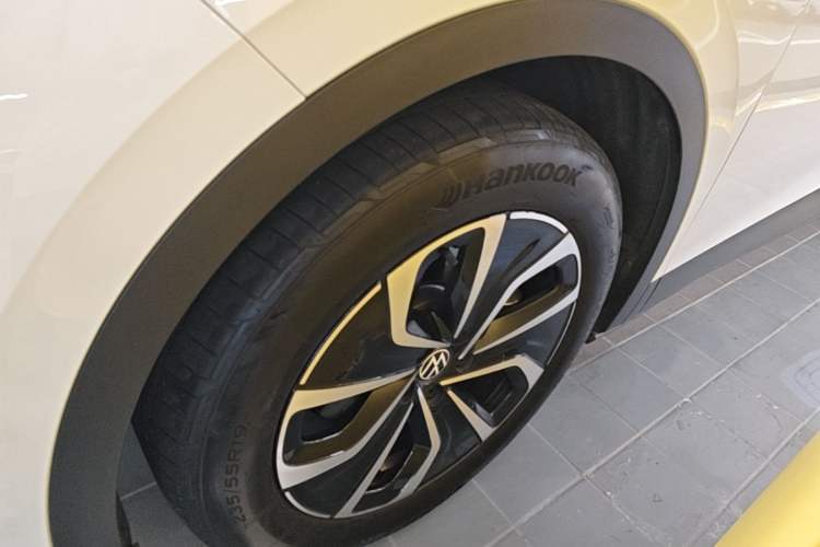 Used Volkswagen ID.4 X 2024 Pure & Smart Edition Exterior 4