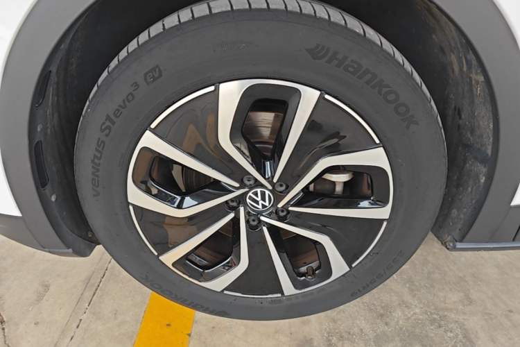 Used Volkswagen ID.4 X 2024 Pure & Smart Edition Exterior 4
