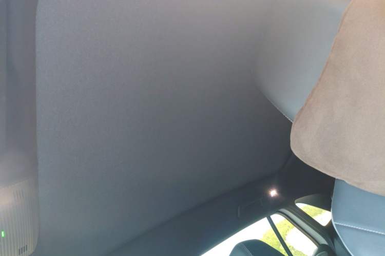 Used Volkswagen ID.4 X 2024 Pure & Smart Edition Headliner