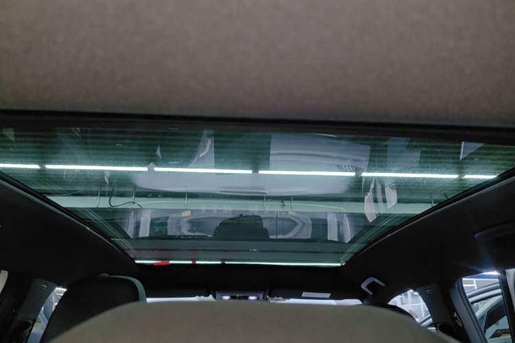Used Volkswagen ID.4 X 2024 Pure & Smart Edition Headliner
