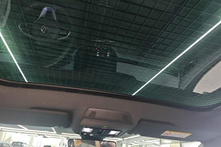 Used Volkswagen ID.4 X 2024 Pure & Smart Edition Headliner