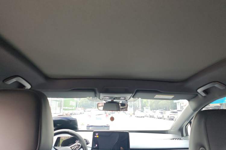 Used Volkswagen ID.4 X 2024 Pure & Smart Edition Headliner