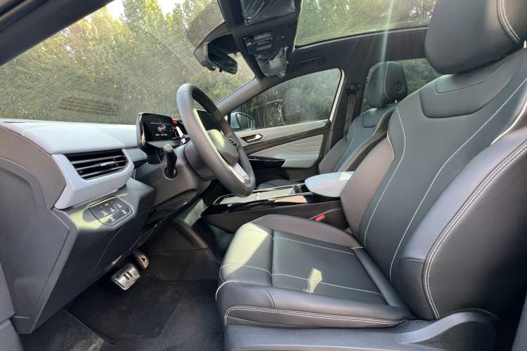 Used Volkswagen ID.4 X 2024 Pure & Smart Edition Interior 2