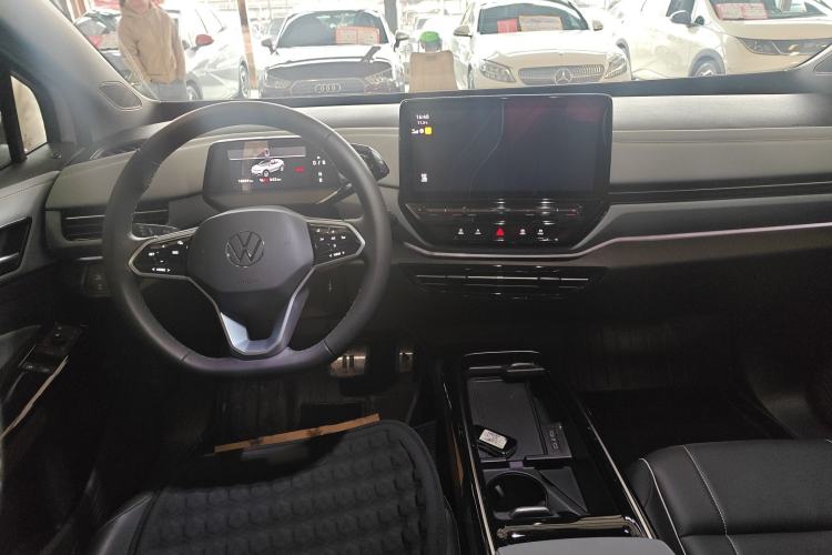Used Volkswagen ID.4 X 2024 Pure & Smart Edition Interior 3