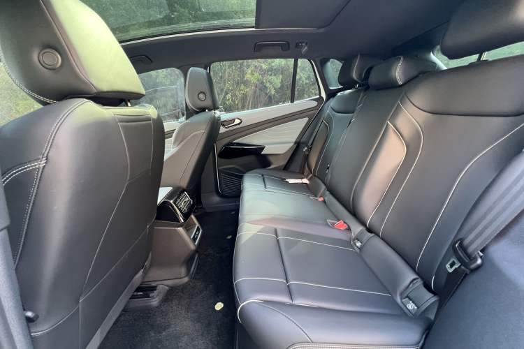 Used Volkswagen ID.4 X 2024 Pure & Smart Edition Interior 3