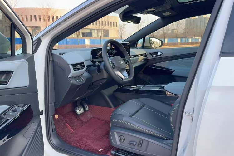 Used Volkswagen ID.4 X 2024 Pure & Smart Edition Interior 3