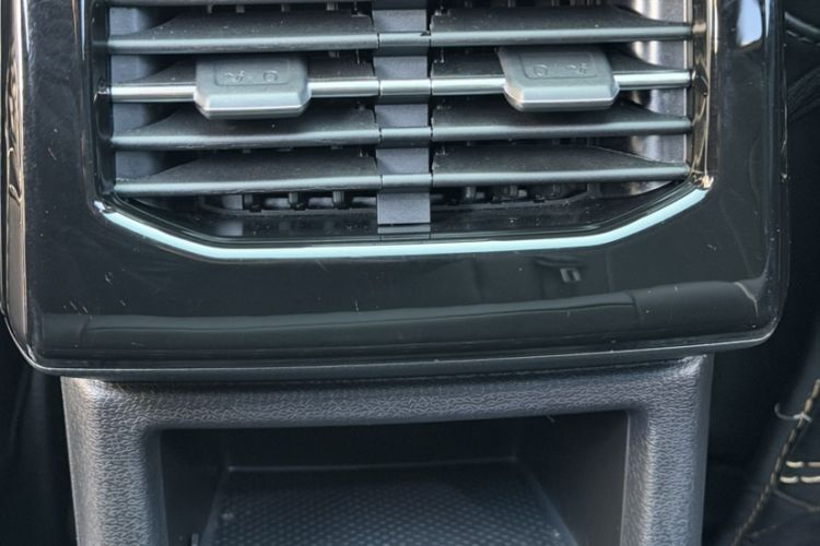 Used Volkswagen ID.4 X 2024 Pure & Smart Edition Interior 4