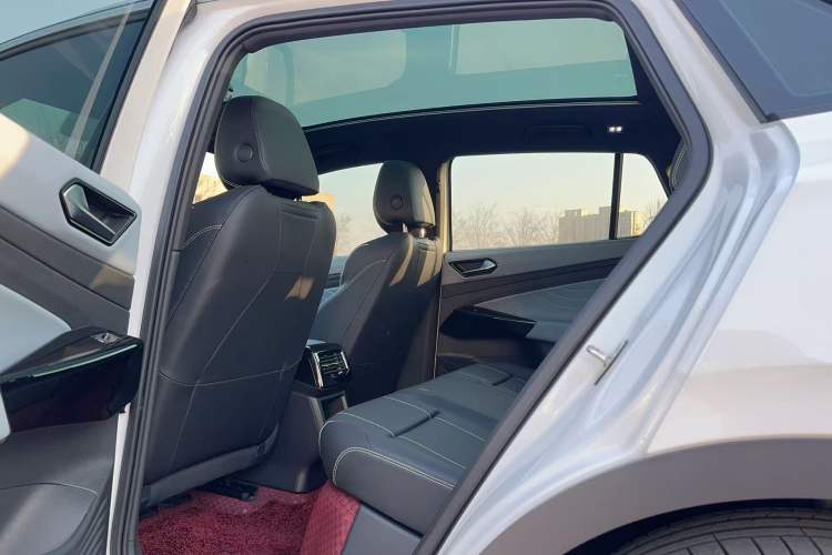 Used Volkswagen ID.4 X 2024 Pure & Smart Edition Interior 4