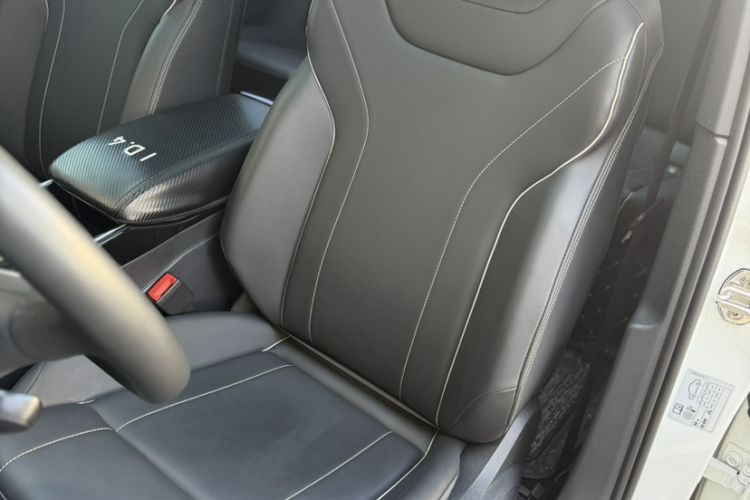 Used Volkswagen ID.4 X 2024 Pure & Smart Edition Interior 6